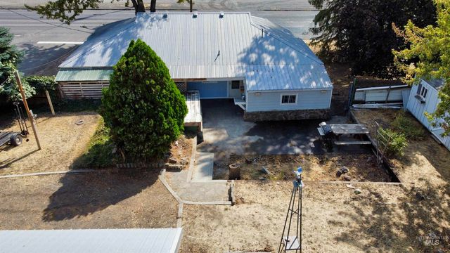 2395 Villard St, Pomeroy, WA 99347