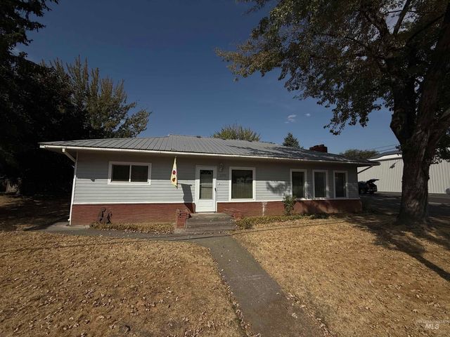 2395 Villard St, Pomeroy, WA 99347