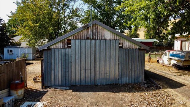 2395 Villard St, Pomeroy, WA 99347
