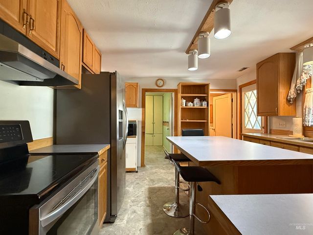 2395 Villard St, Pomeroy, WA 99347