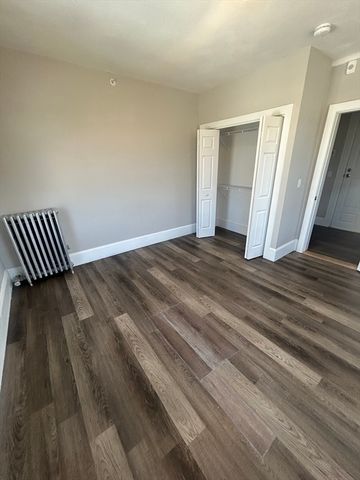 666 Metropolitan Ave 3, Boston, MA 02136