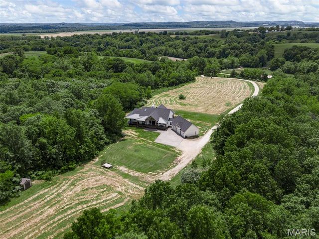22206 Tree Farm Road, Hermann, MO 63383