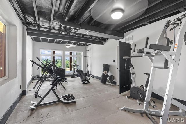 22206 Tree Farm Road, Hermann, MO 63383