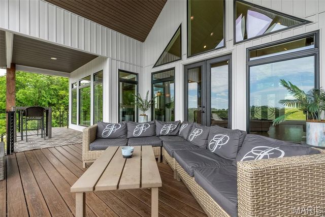 22206 Tree Farm Road, Hermann, MO 63383