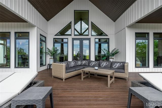 22206 Tree Farm Road, Hermann, MO 63383