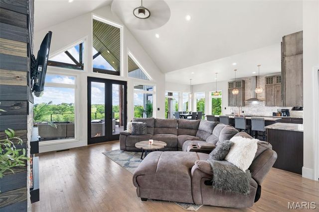 22206 Tree Farm Road, Hermann, MO 63383