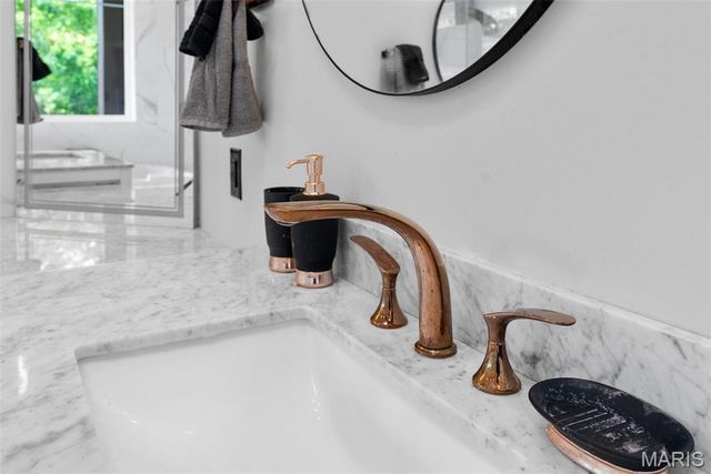 22206 Tree Farm Road, Hermann, MO 63383