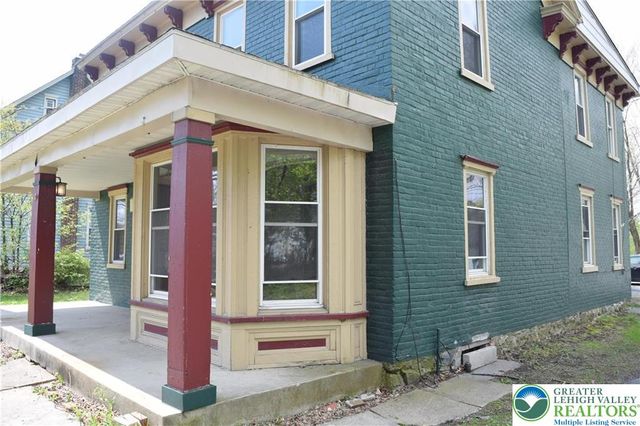 2376 North Delaware Drive, Upper Mt Bethel Twp, PA 18343