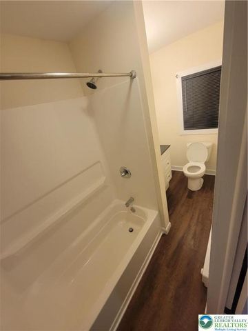 2376 North Delaware Drive, Upper Mt Bethel Twp, PA 18343