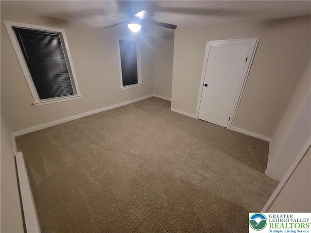 2376 North Delaware Drive, Upper Mt Bethel Twp, PA 18343