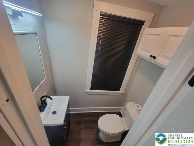 2376 North Delaware Drive, Upper Mt Bethel Twp, PA 18343