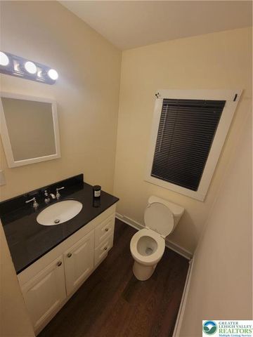 2376 North Delaware Drive, Upper Mt Bethel Twp, PA 18343