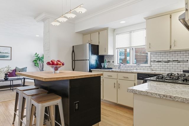 133 Beacon St 1, Chelsea, MA 02150