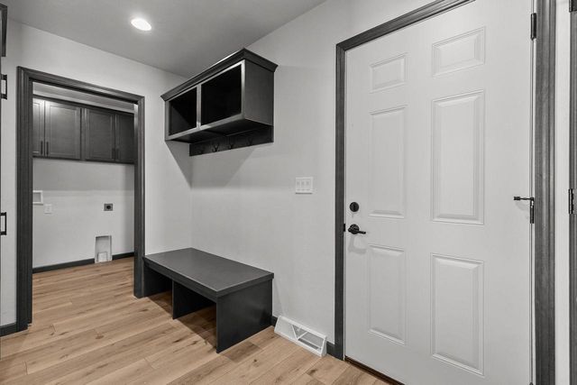 378 PAULS PLACE, Oshkosh, WI 54904