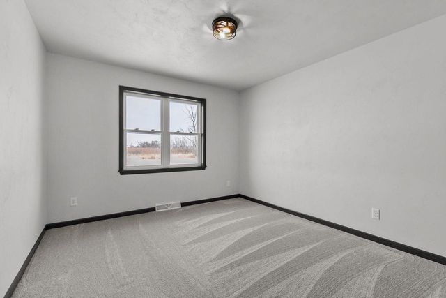 378 PAULS PLACE, Oshkosh, WI 54904