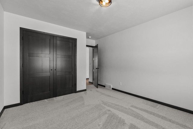 378 PAULS PLACE, Oshkosh, WI 54904