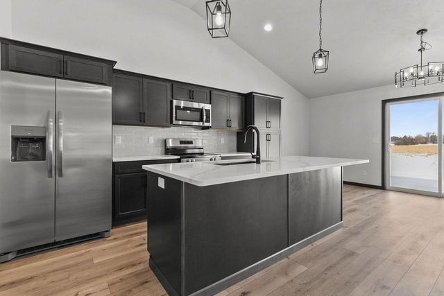 378 PAULS PLACE, Oshkosh, WI 54904