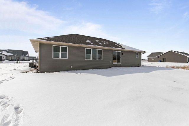 378 PAULS PLACE, Oshkosh, WI 54904