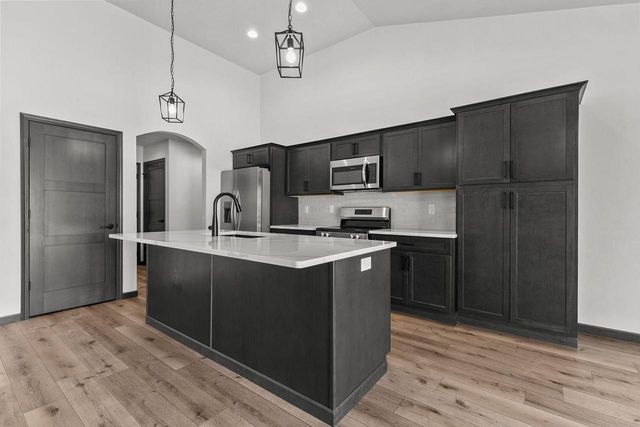 378 PAULS PLACE, Oshkosh, WI 54904
