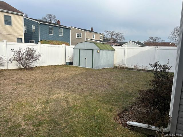 527 Willow Street, South Hempstead, NY 11550