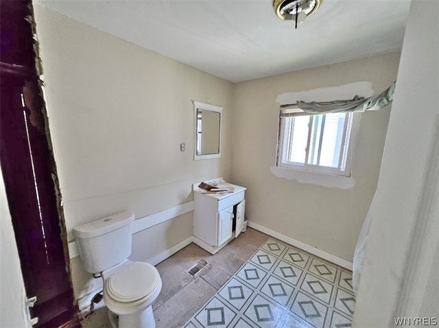 2430 Midland Avenue, Syracuse, NY 13205