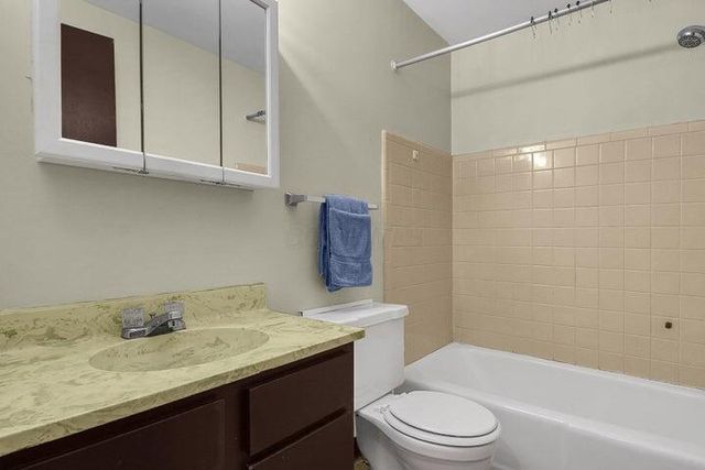5690 Beechcroft Road, B, Columbus, OH 43229