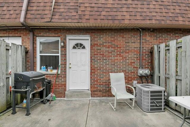 5690 Beechcroft Road, B, Columbus, OH 43229