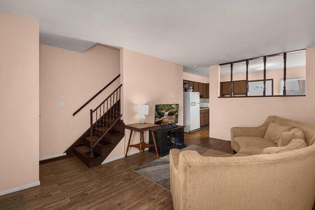 5690 Beechcroft Road, B, Columbus, OH 43229
