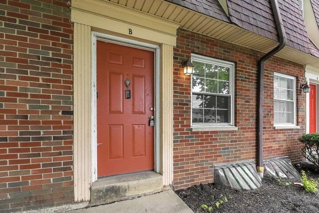 5690 Beechcroft Road, B, Columbus, OH 43229