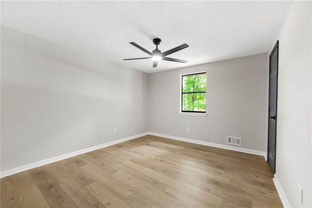 125 Woodbine Drive, Carrollton, GA 30117
