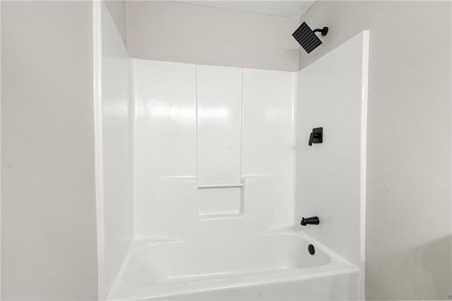 125 Woodbine Drive, Carrollton, GA 30117