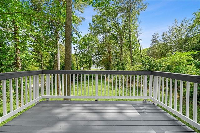 125 Woodbine Drive, Carrollton, GA 30117