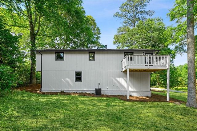 125 Woodbine Drive, Carrollton, GA 30117