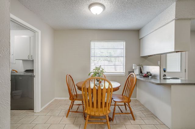 816 Ash Street, Burleson, TX 76028