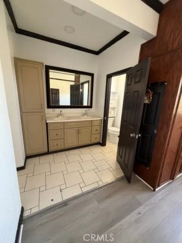 1151 W 90th St, Los Angeles, CA 90044