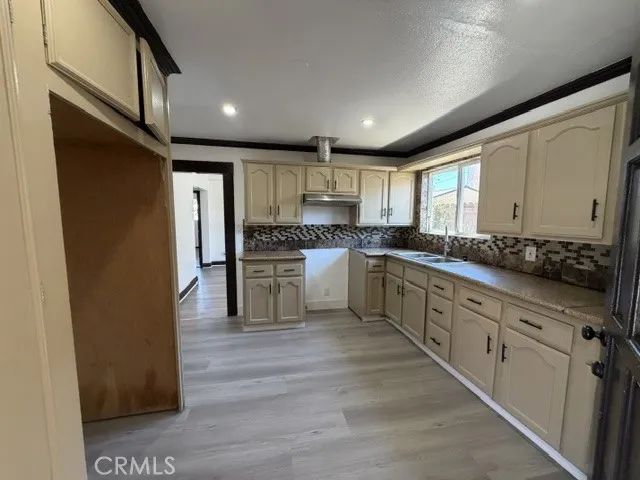 1151 W 90th St, Los Angeles, CA 90044