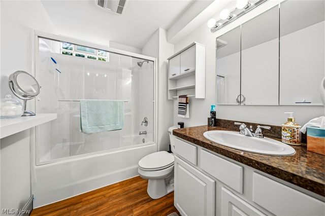 6871 Auburn Road 5, Concord Twp, OH 44077