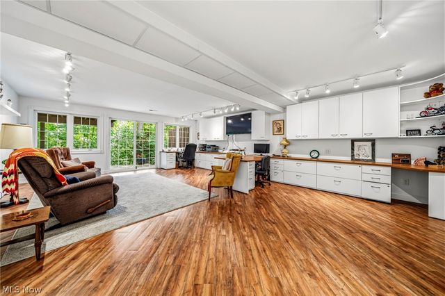 6871 Auburn Road 5, Concord Twp, OH 44077