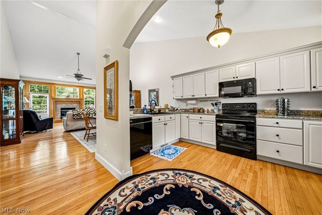 6871 Auburn Road 5, Concord Twp, OH 44077