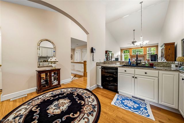 6871 Auburn Road 5, Concord Twp, OH 44077