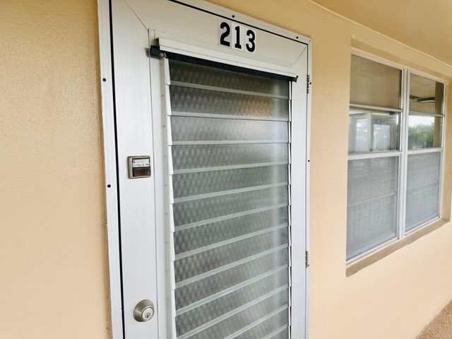 213 Somerset K, West Palm Beach, FL 33417