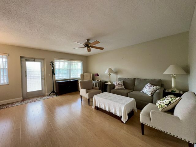 213 Somerset K, West Palm Beach, FL 33417