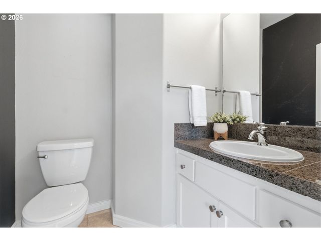 482 COVEY Ln, Eugene, OR 97401