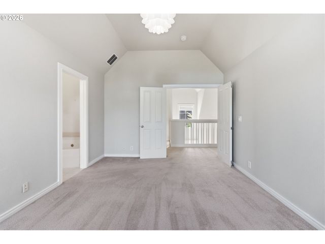 482 COVEY Ln, Eugene, OR 97401