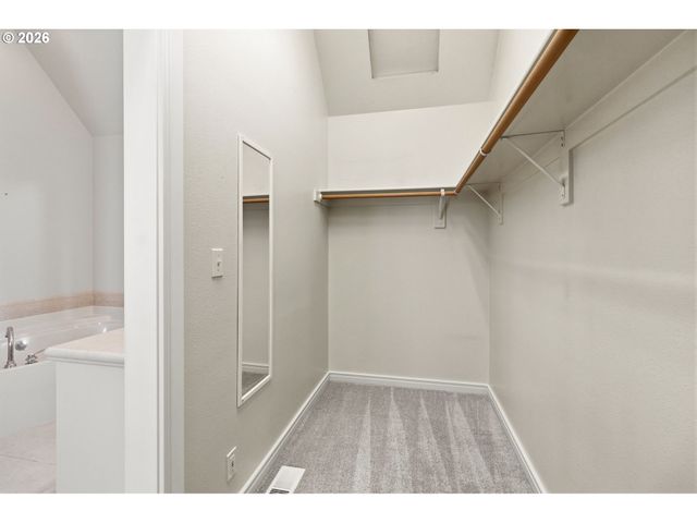 482 COVEY Ln, Eugene, OR 97401