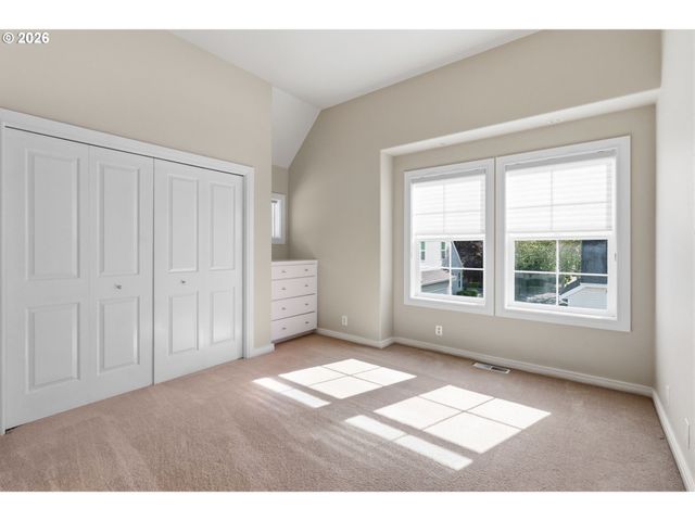 482 COVEY Ln, Eugene, OR 97401