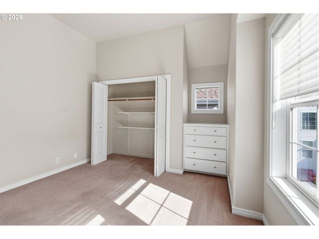 482 COVEY Ln, Eugene, OR 97401