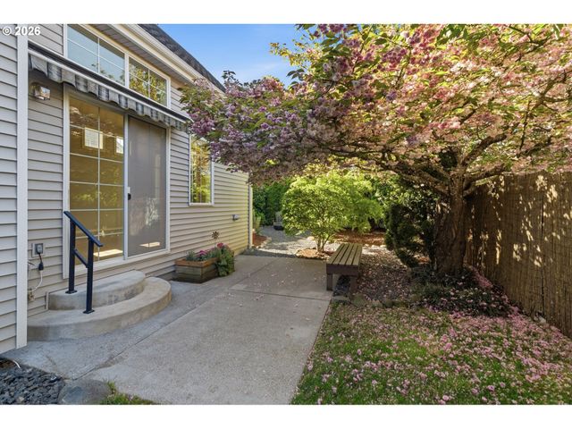 482 COVEY Ln, Eugene, OR 97401