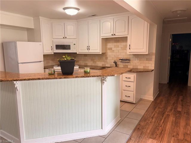 814 Parkwood Street, Burlington, NC 27215