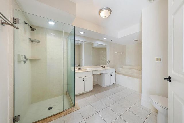 13290 Saint Tropez Circle, Palm Beach Gardens, FL 33410